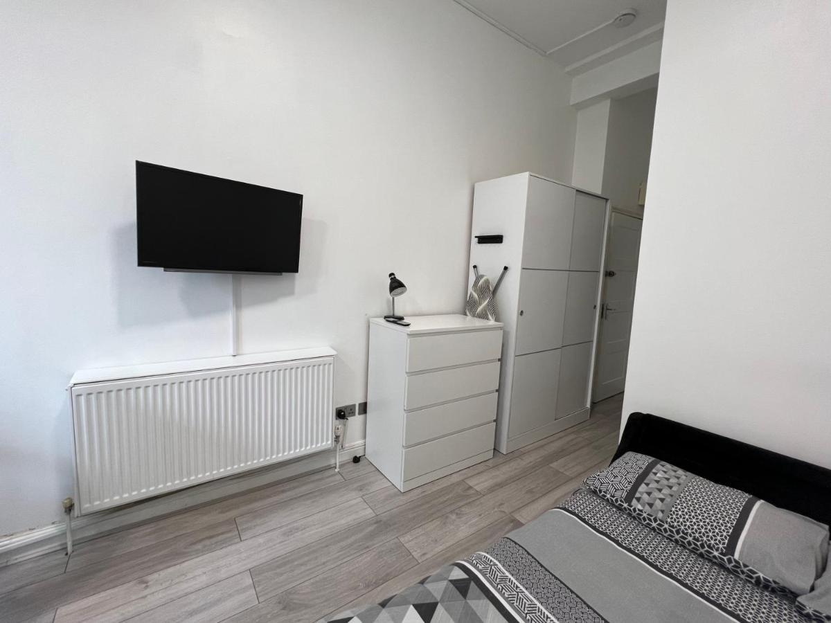 Lovely Studio Apartments On Finchley Road Londra Dış mekan fotoğraf