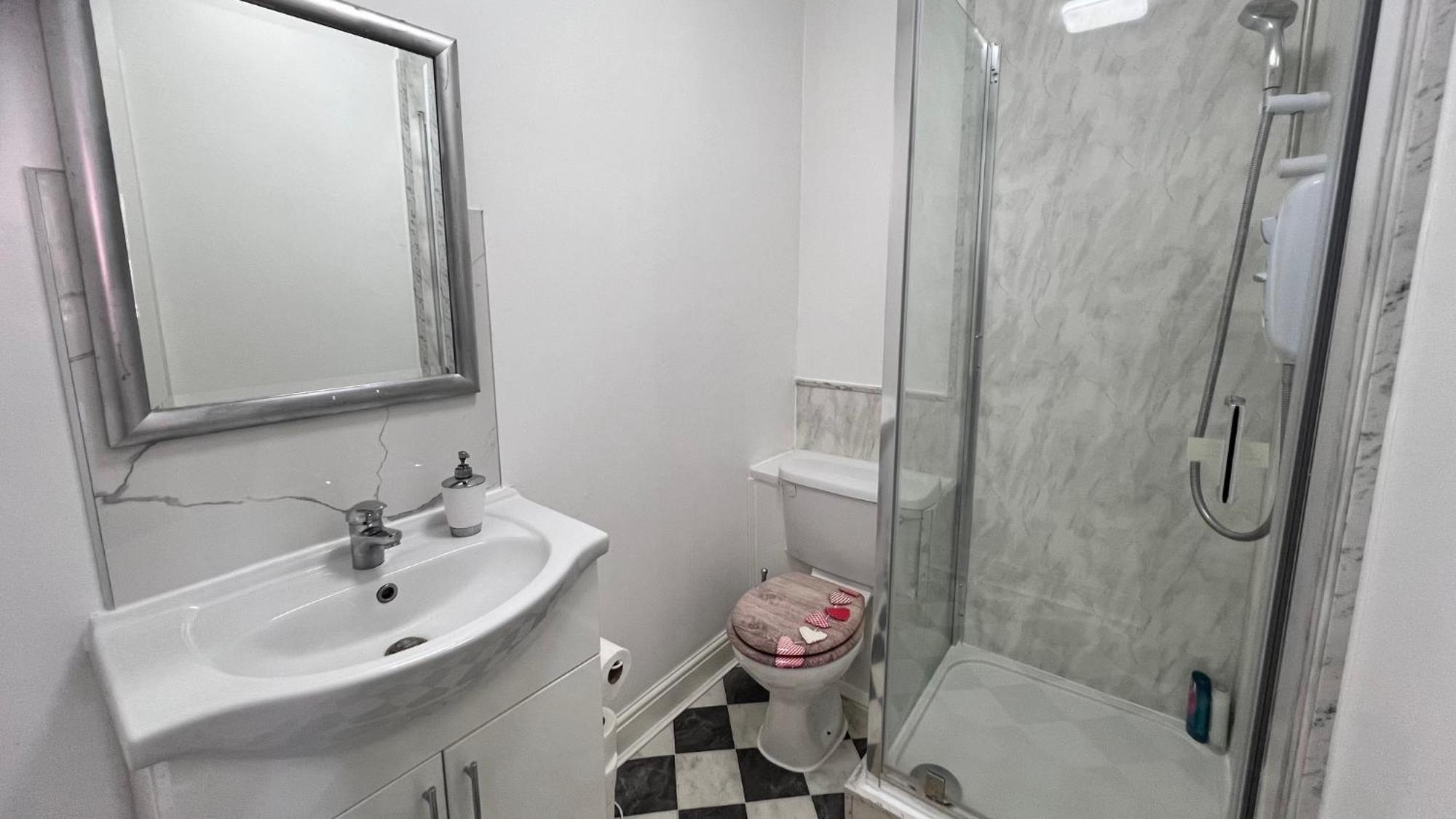 Lovely Studio Apartments On Finchley Road Londra Dış mekan fotoğraf