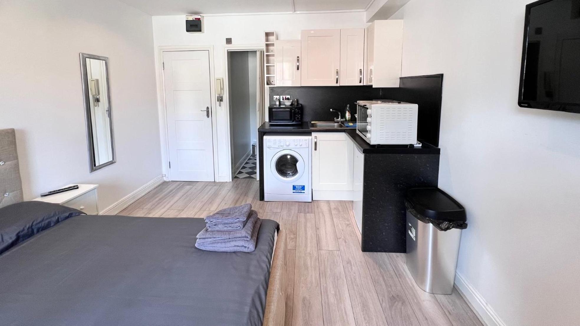 Lovely Studio Apartments On Finchley Road Londra Dış mekan fotoğraf